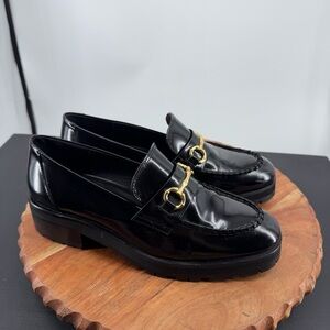 J. McLaughlin Grayson Leather Chunky Lug Sole Loafer sz 8 shiny gold buckle